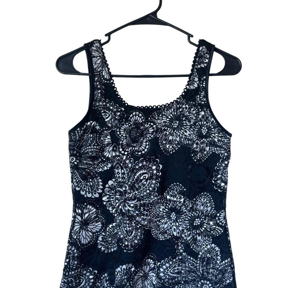 Cocomo Black & White Built-In Bra Fitted Tank Top